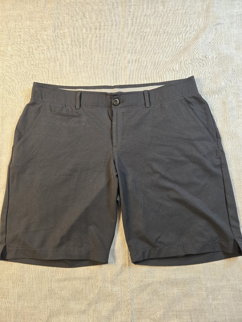 Under Armour Womens 14 Golf Shorts Black HeatGear Fitted Stretch Activewear